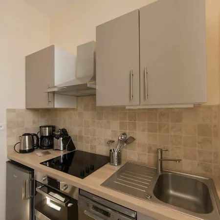 Apartament Le Cara Omael